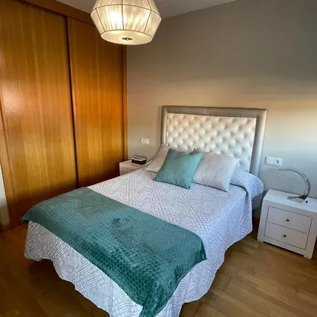 Lägenhet Precioso Atico Con Terraza Y Piscina! *