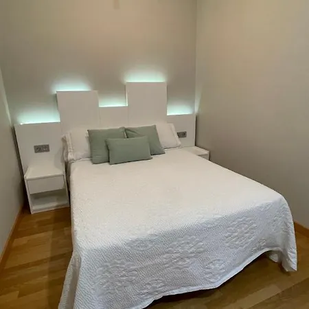 Lägenhet Precioso Atico Con Terraza Y Piscina! *