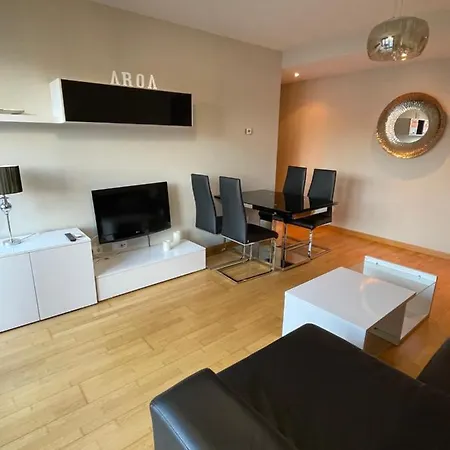 Lägenhet Precioso Atico Con Terraza Y Piscina!